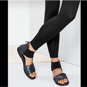 Eileen Fisher Chic Black Leather Sandals